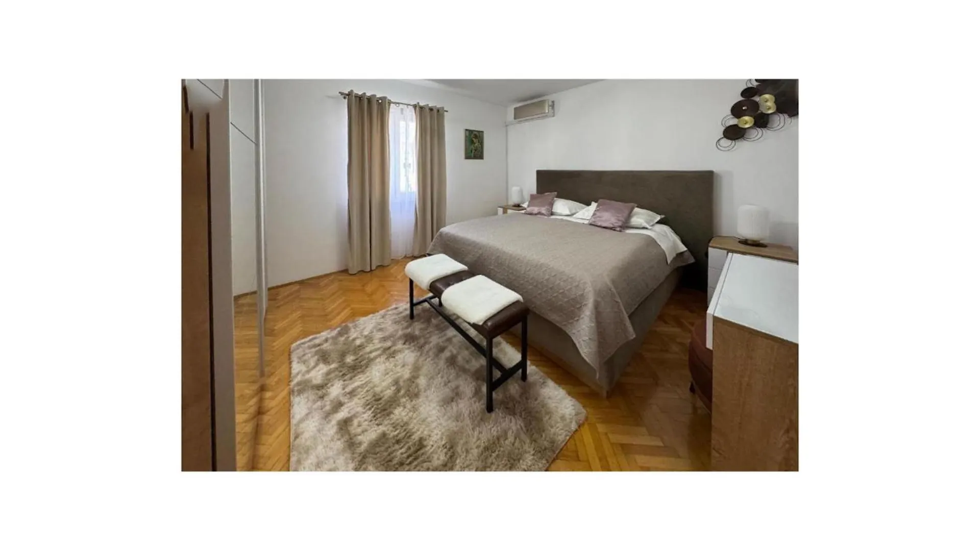Stunning Apartment In Trogir With Wifi 0*,