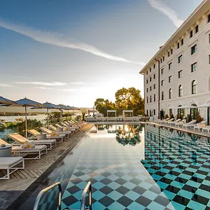 Hotel Brown House &, Traù